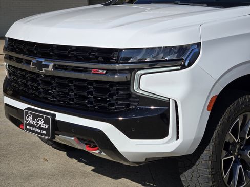 Used 2021 Chevrolet Tahoe Z71 w/ Luxury Package image 13