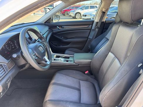 Used 2021 Honda Accord EX image 9