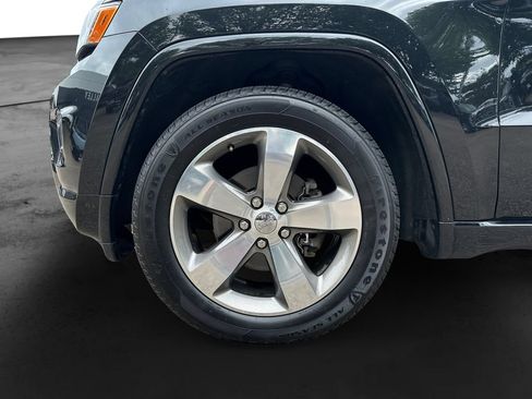 Used 2016 Jeep Grand Cherokee Overland w/ Advanced Technology Group AWD/4WD image 9