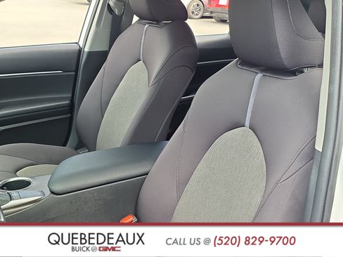 Used 2022 Toyota Camry LE w/ Convenience Package FWD image 11
