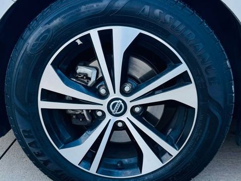 Used 2023 Nissan Sentra SV image 7