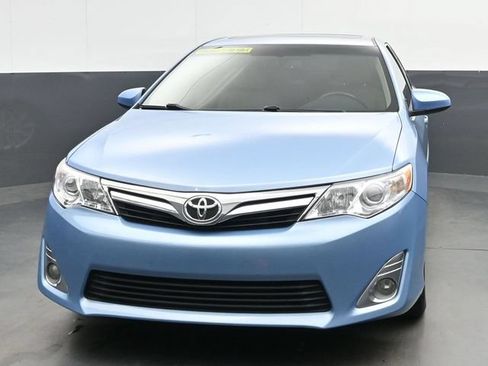 Used 2013 Toyota Camry XLE w/ Leather Pkg FWD image 3