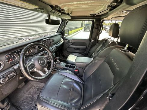 Used 2021 Jeep Wrangler Unlimited Sahara AWD/4WD image 4