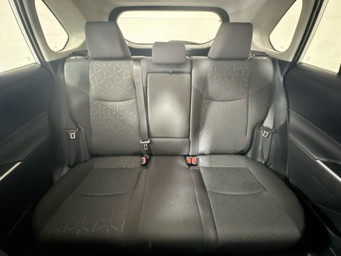 Used 2025 Toyota RAV4 XLE w/ Convenience Package FWD image 30