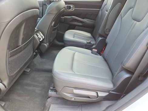 Used 2023 Kia Sorento SX FWD image 25