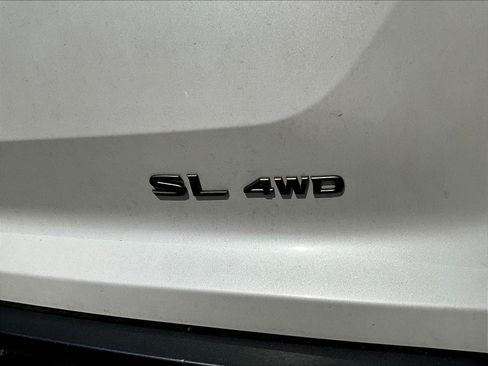 Certified 2026 Nissan Pathfinder SL AWD/4WD image 24