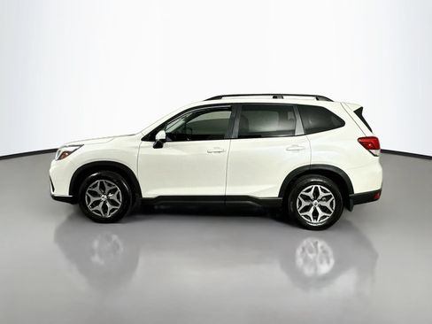 Used 2019 Subaru Forester Premium w/ All-Weather Package AWD/4WD image 4