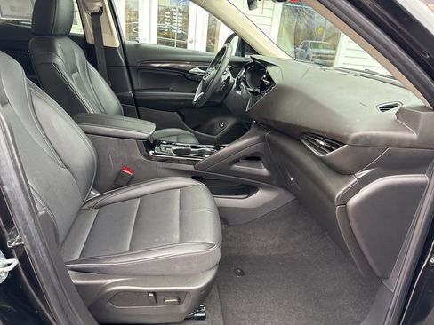 Used 2023 Buick Envision Essence image 44