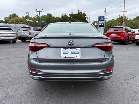 Used 2024 Volkswagen Jetta SEL FWD image 6