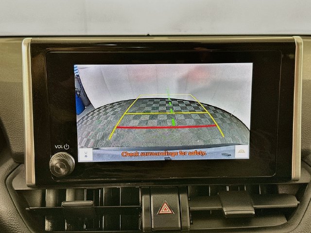 Used 2025 Toyota RAV4 XLE AWD/4WD image 12