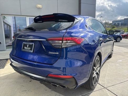 Certified 2022 Maserati Levante Modena image 8