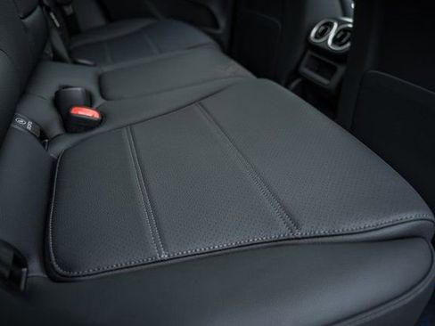 New 2026 Mercedes-Benz GLC 300 4MATIC image 31