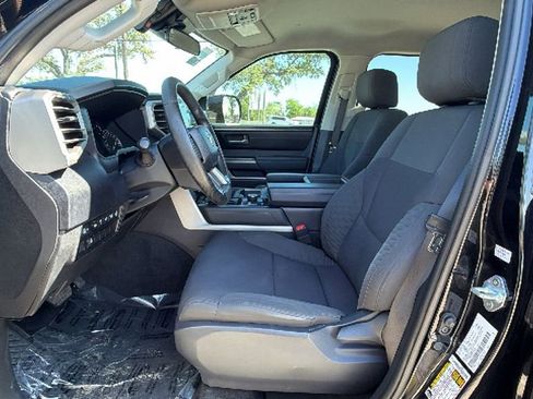 Used 2023 Toyota Tundra SR5 w/ SR5 Convenience Package image 18