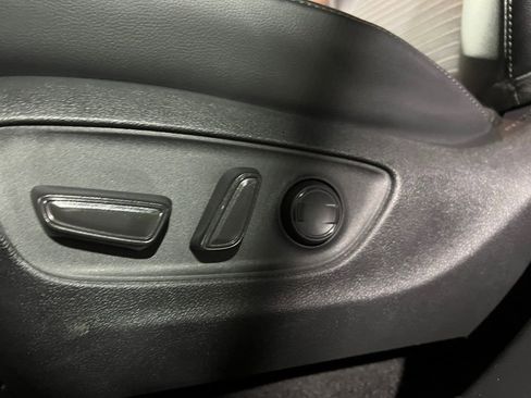 Used 2023 Toyota Highlander XSE AWD/4WD image 25