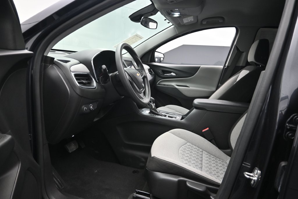 Used 2022 Chevrolet Equinox LS FWD image 10