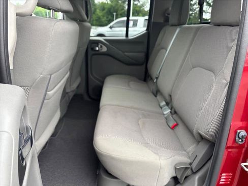 Used 2019 Nissan Frontier SV w/ Value Truck Package RWD image 9