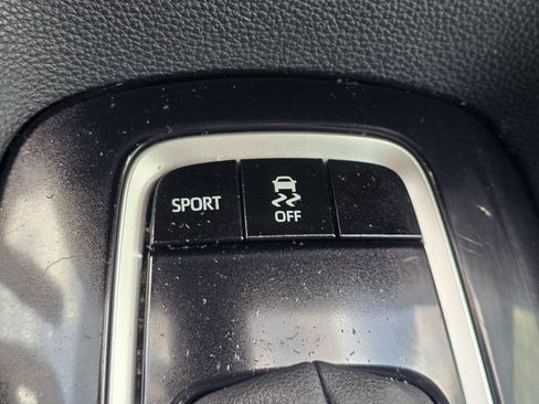 Used 2020 Toyota Corolla XSE FWD image 20