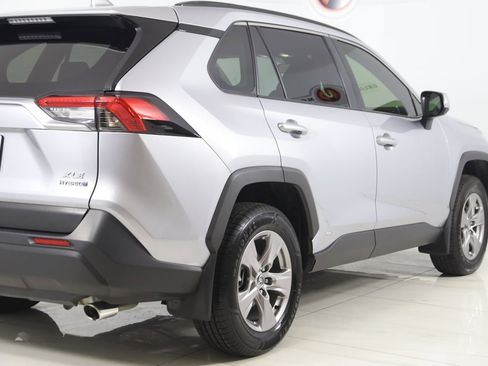 Used 2024 Toyota RAV4 XLE w/ Convenience Package image 43