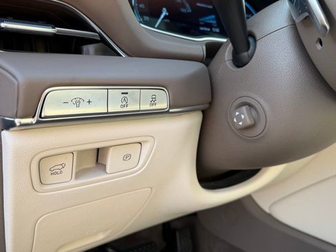 Used 2022 Genesis GV80 2.5T w/ Prestige Package 04 image 18