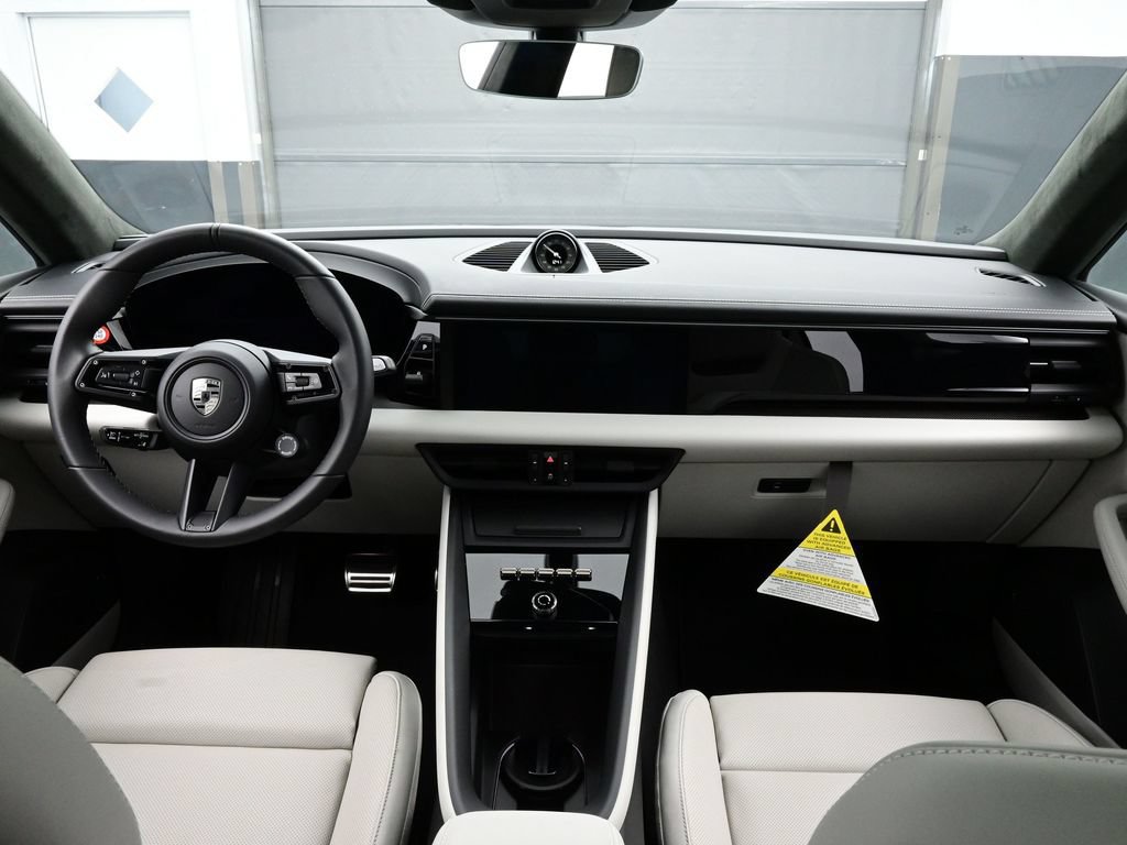 Certified 2025 Porsche Macan Turbo Electric AWD/4WD image 20