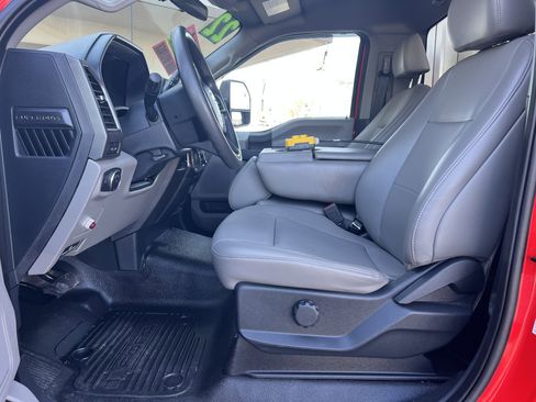 Used 2022 Ford F550 4x4 Regular Cab Super Duty image 12