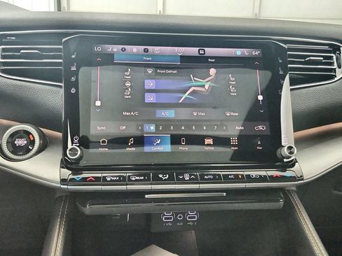 New 2026 Jeep Grand Wagoneer 4WD image 26