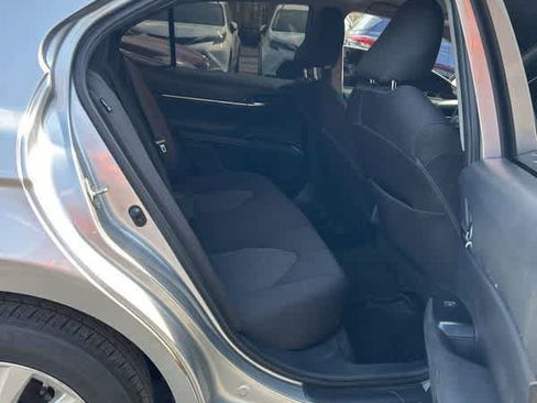 Used 2019 Toyota Camry LE w/ Convenience Package FWD image 15