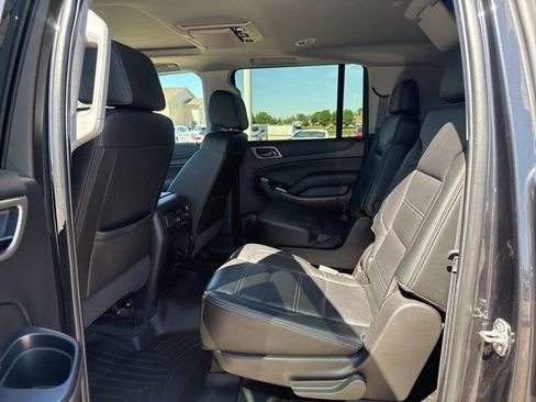 Used 2020 GMC Yukon XL Denali AWD/4WD image 17
