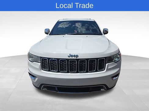 Used 2017 Jeep Grand Cherokee Limited AWD/4WD image 9