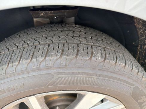 Used 2023 Chevrolet Equinox Premier image 10