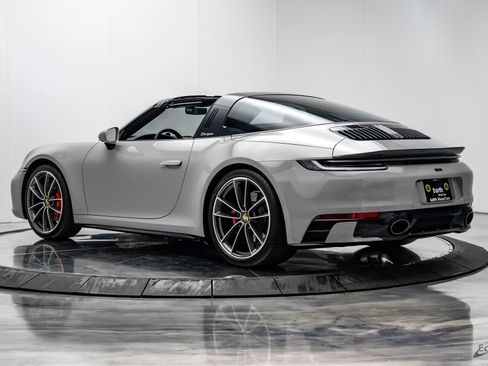 Used 2022 Porsche 911 Targa 4S AWD/4WD image 12