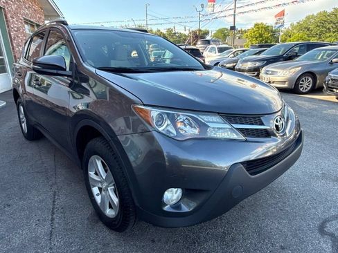 Used 2014 Toyota RAV4 XLE AWD/4WD image 3