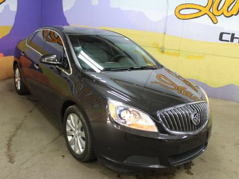 Used 2014 Buick Verano FWD image 2