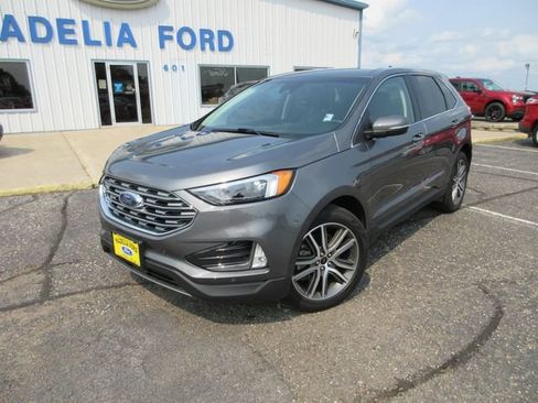 Certified 2023 Ford Edge Titanium AWD/4WD image 4