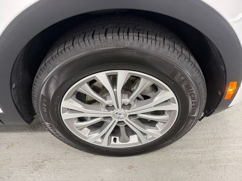 Used 2022 Buick Envision Preferred w/ Safety Package FWD image 4