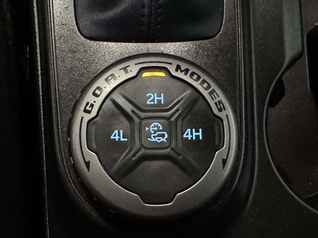 Used 2023 Ford Bronco Outer Banks AWD/4WD image 29