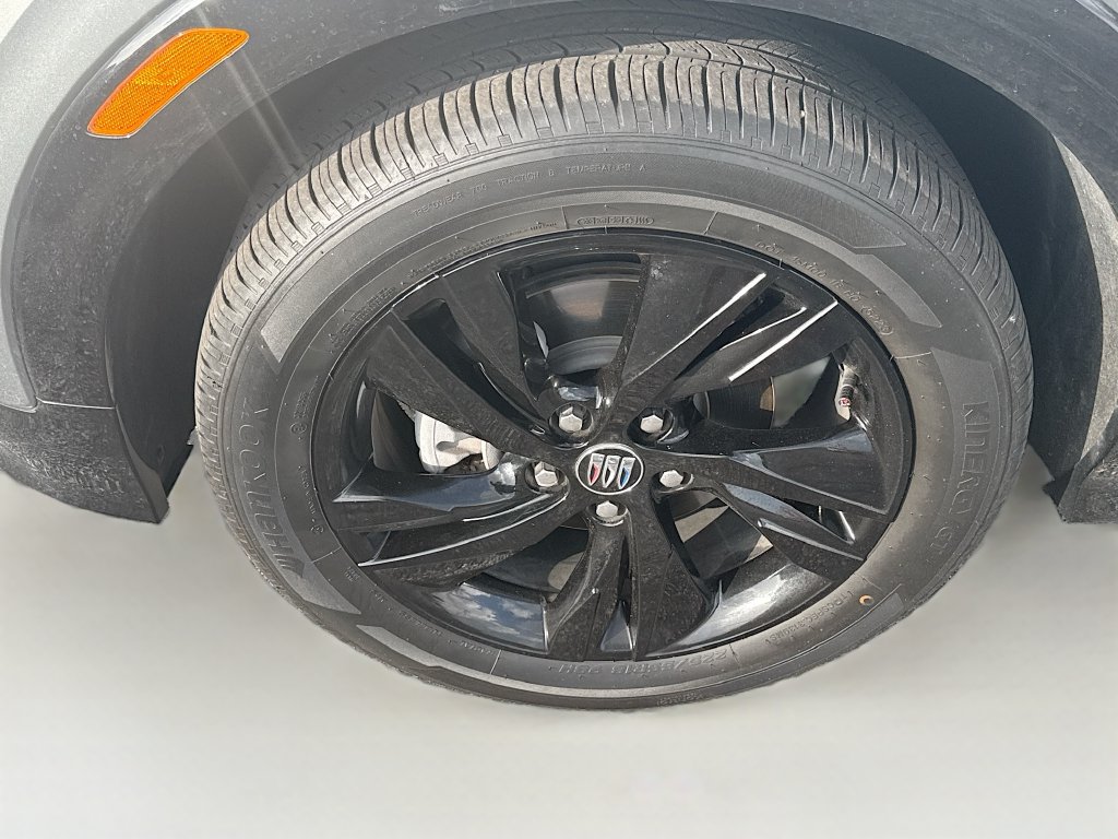 Used 2024 Buick Encore GX Sport Touring FWD image 29