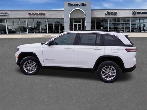 New 2025 Jeep Grand Cherokee Laredo X image 6