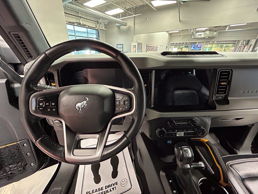Used 2021 Ford Bronco Badlands w/ Sasquatch Package AWD/4WD image 8