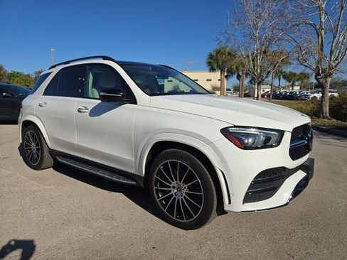 Used 2023 Mercedes-Benz GLE 450 4MATIC w/ AMG Line Exterior image 7