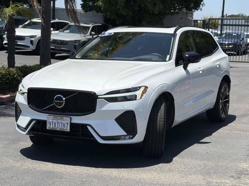 Used 2026 Volvo XC60 B5 Ultra w/ Climate Package PRO AWD/4WD image 3