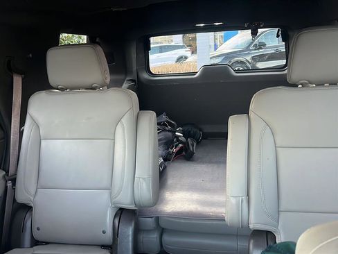 Used 2023 Chevrolet Tahoe LT w/ Luxury Package image 10