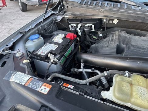 Used 2020 Ford Expedition XLT w/ Equipment Group 202A image 6