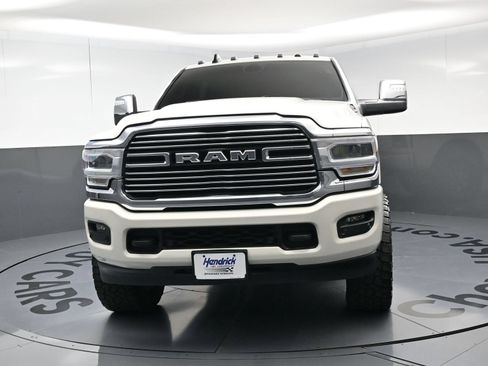 Used 2023 RAM 2500 Laramie AWD/4WD image 5