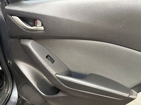Used 2015 MAZDA MAZDA3 i Sport FWD image 36