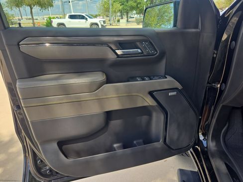 Certified 2023 Chevrolet Silverado 1500 ZR2 w/ Technology Package AWD/4WD image 11