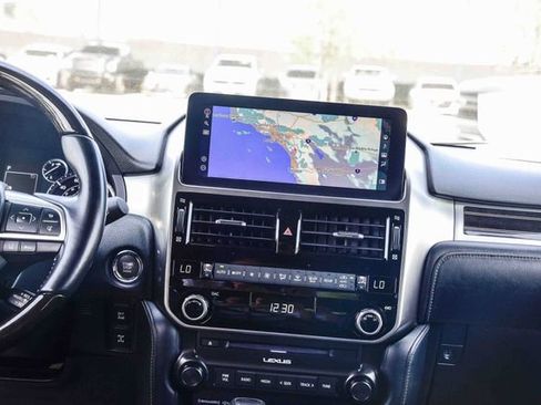 Certified 2023 Lexus GX 460 Premium w/ Premium Package image 15