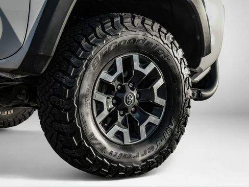 Used 2023 Toyota Tacoma TRD Off-Road image 59