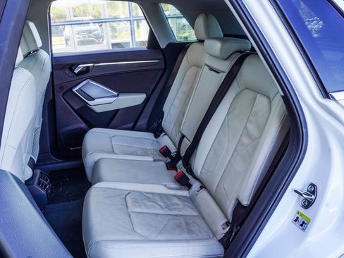 Used 2019 Audi Q3 2.0T Premium image 20