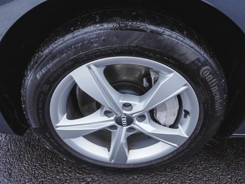 Used 2019 Audi A4 2.0T Premium w/ Convenience Package image 8